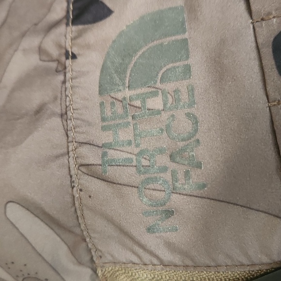 The North Face Green Camoflauge Zip Front Lightweight Mens Jacket - Picture 4 of 5